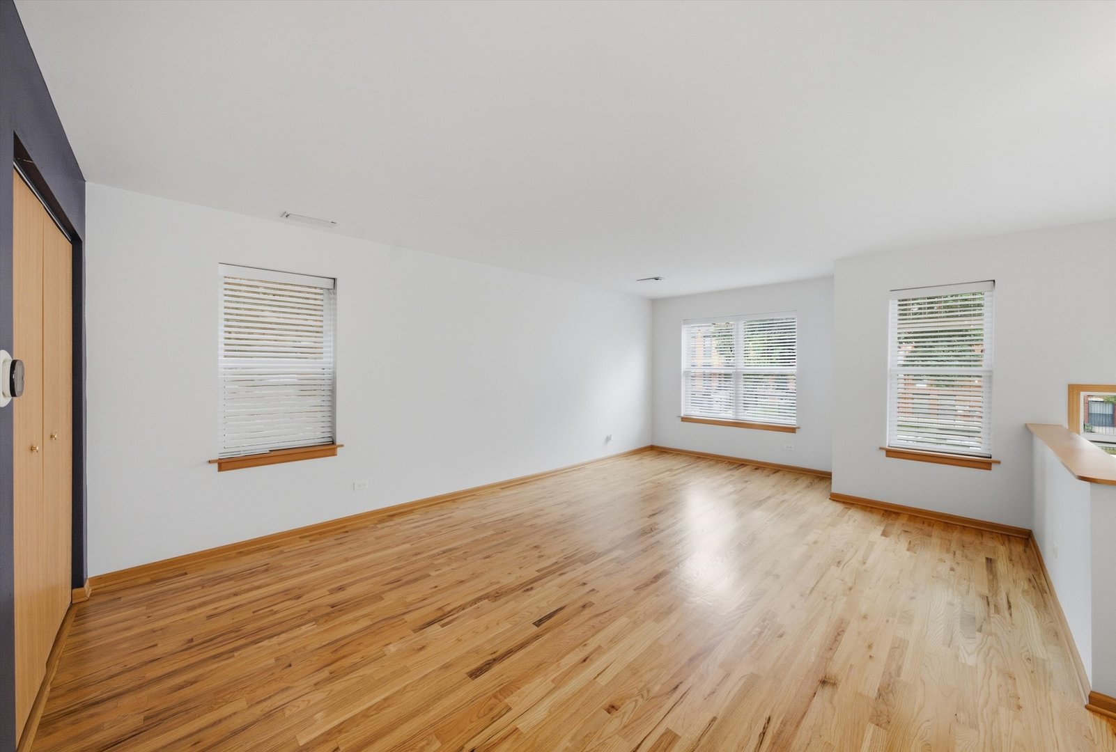 631 E Bowen Avenue Property Photo 16