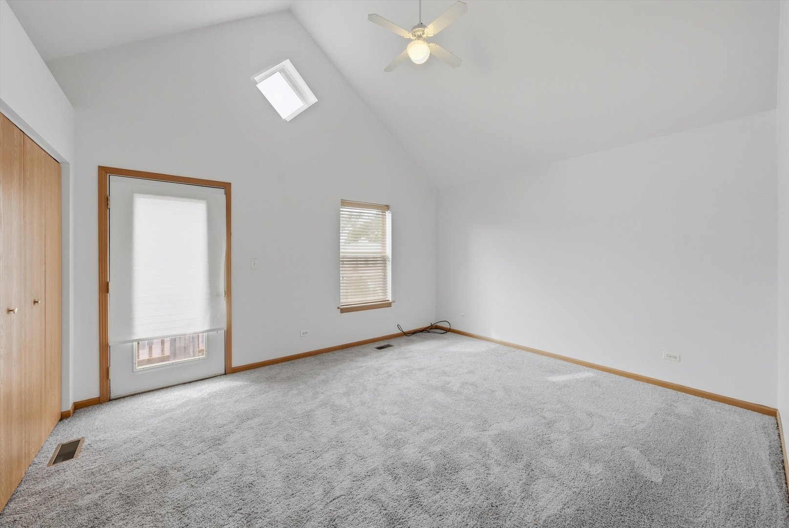 631 E Bowen Avenue Property Photo 17