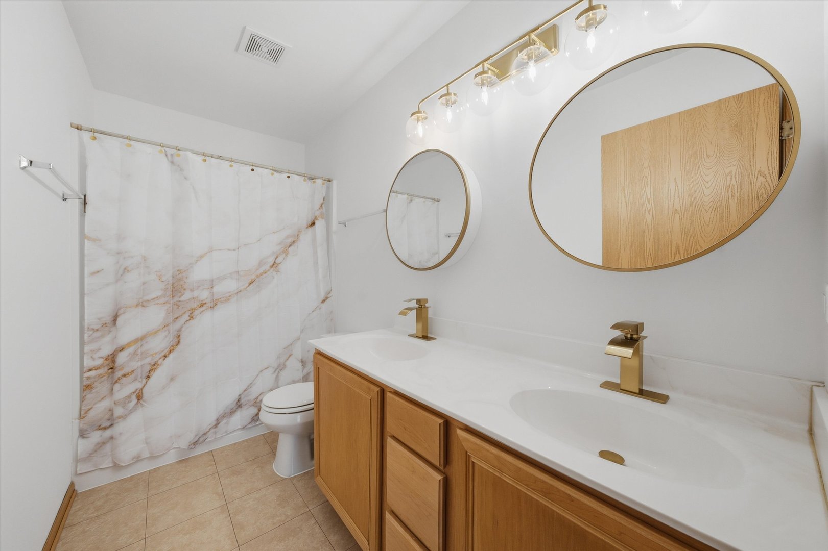 631 E Bowen Avenue Property Photo 19