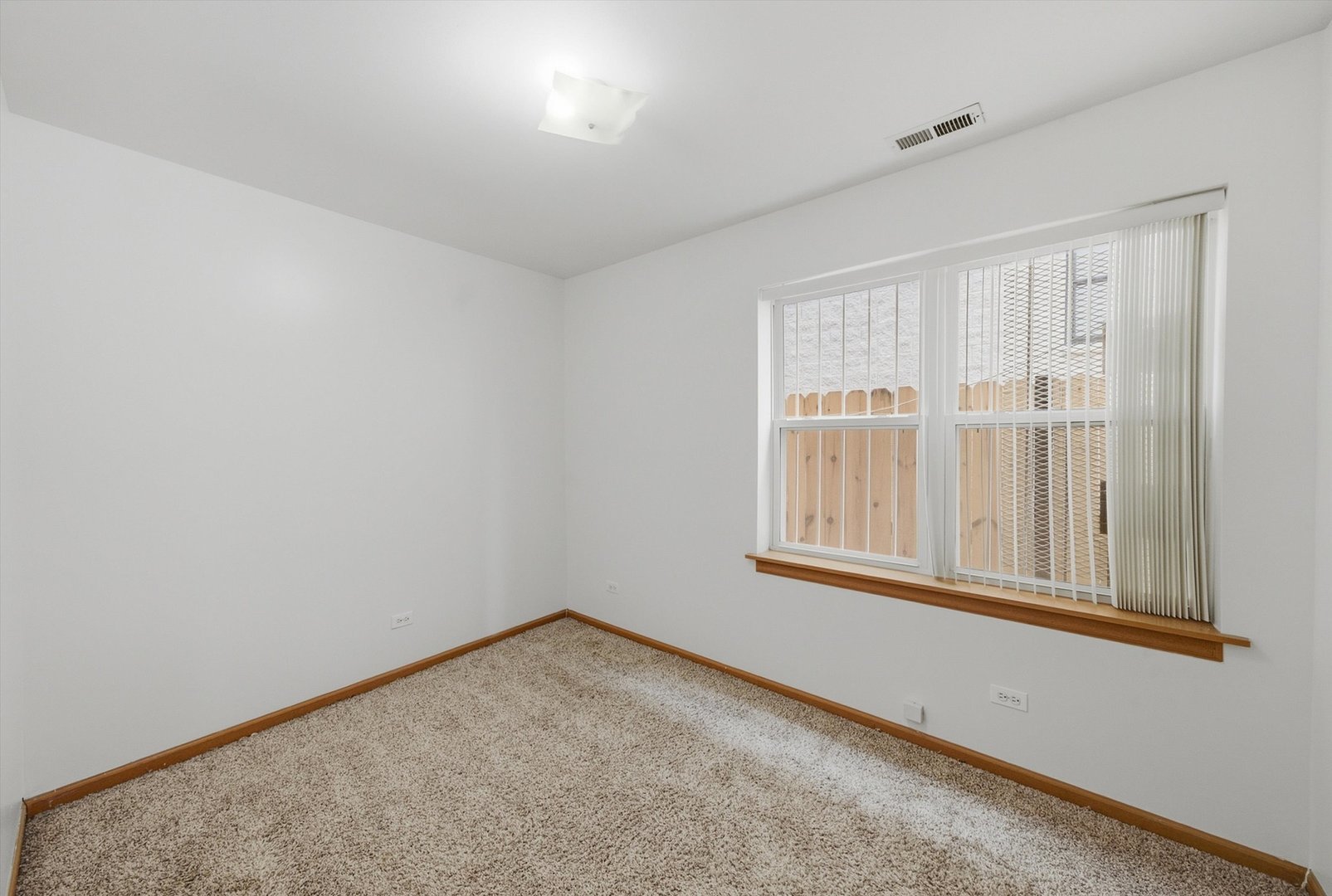 631 E Bowen Avenue Property Photo 30