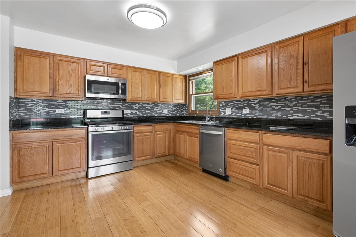 140 N Fiore Parkway Property Photo 5
