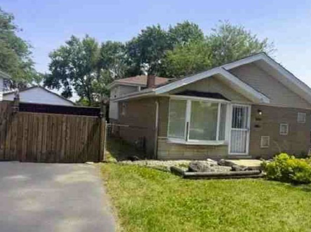 12631 S Tripp Avenue Property Photo 4