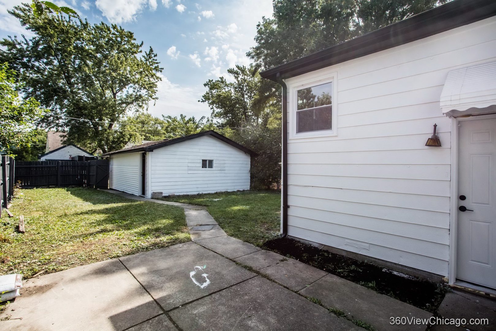 14921 Oakdale Avenue Property Photo 32