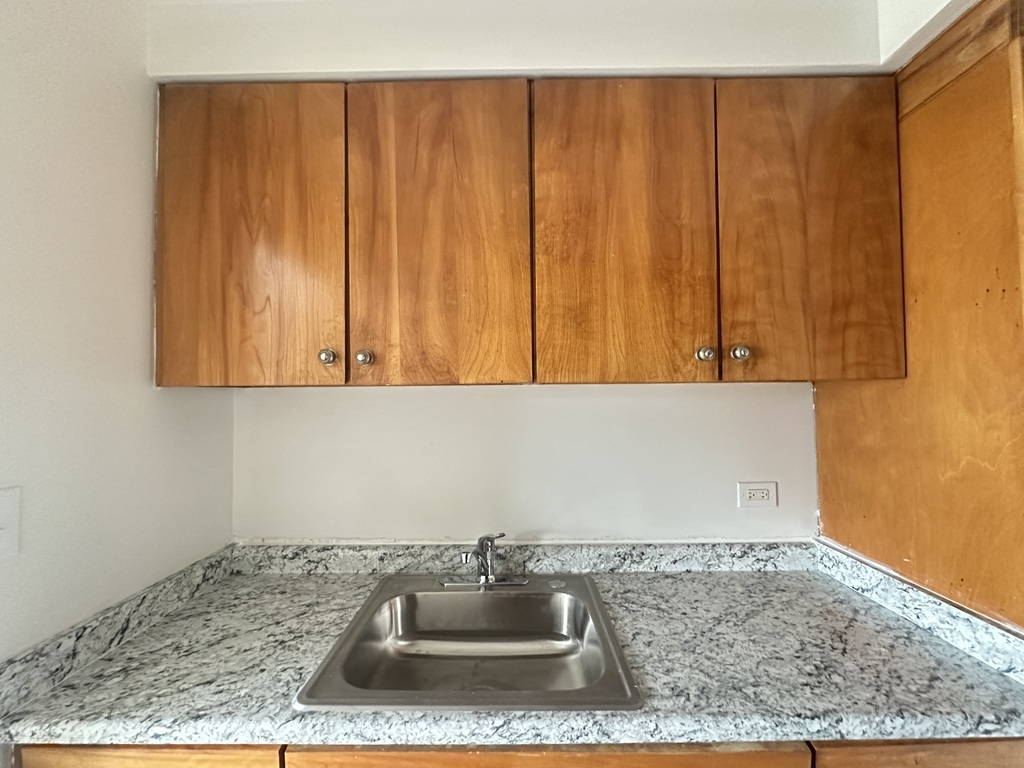 1400 Chicago Avenue 703 Property Photo 4