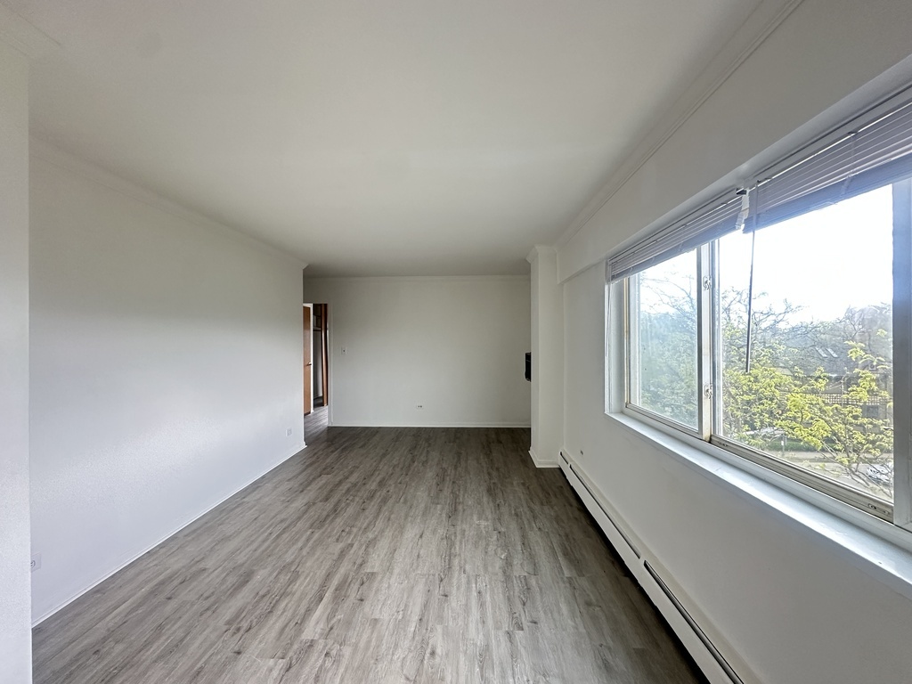 1400 Chicago Avenue 703 Property Photo 10