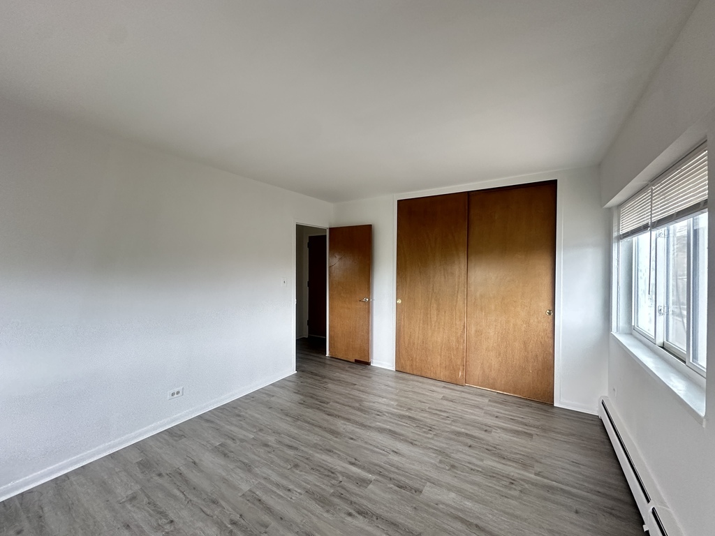 1400 Chicago Avenue 703 Property Photo 17