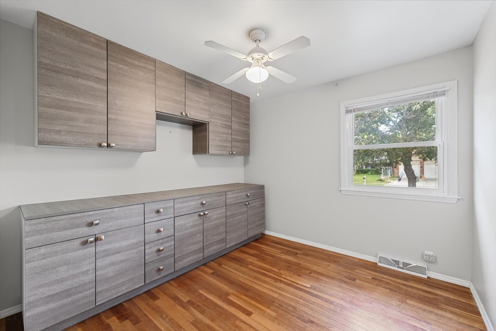 2105 Blackthorn Drive Property Photo 26