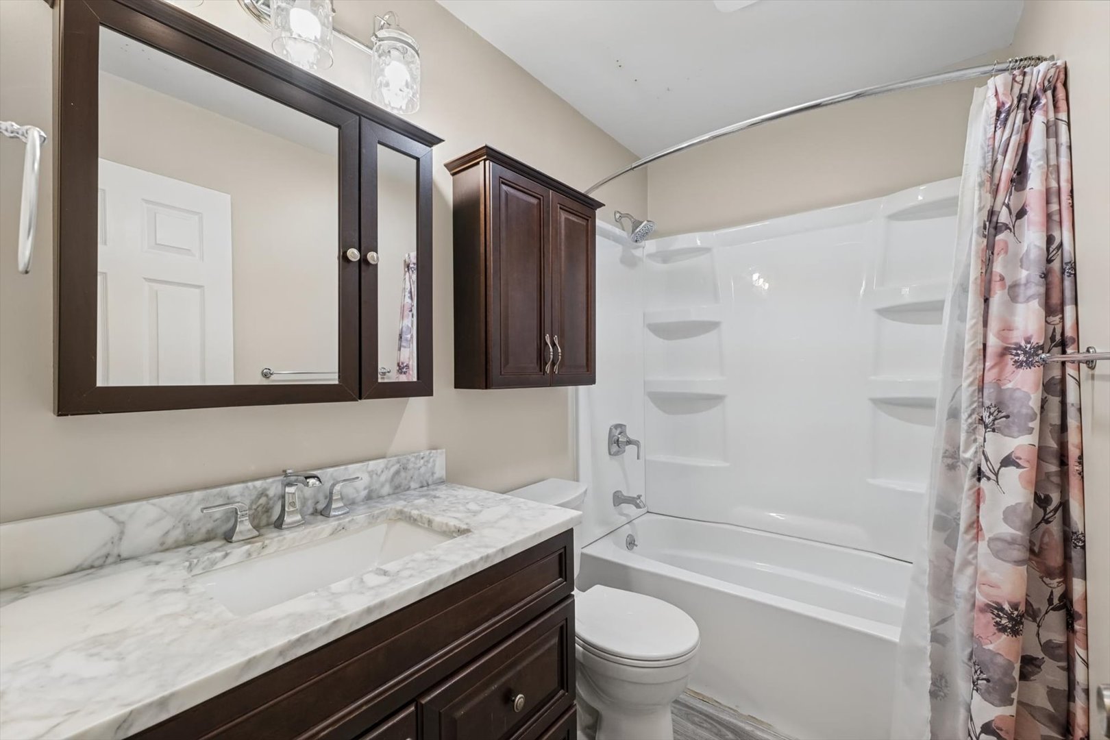 2105 Blackthorn Drive Property Photo 28