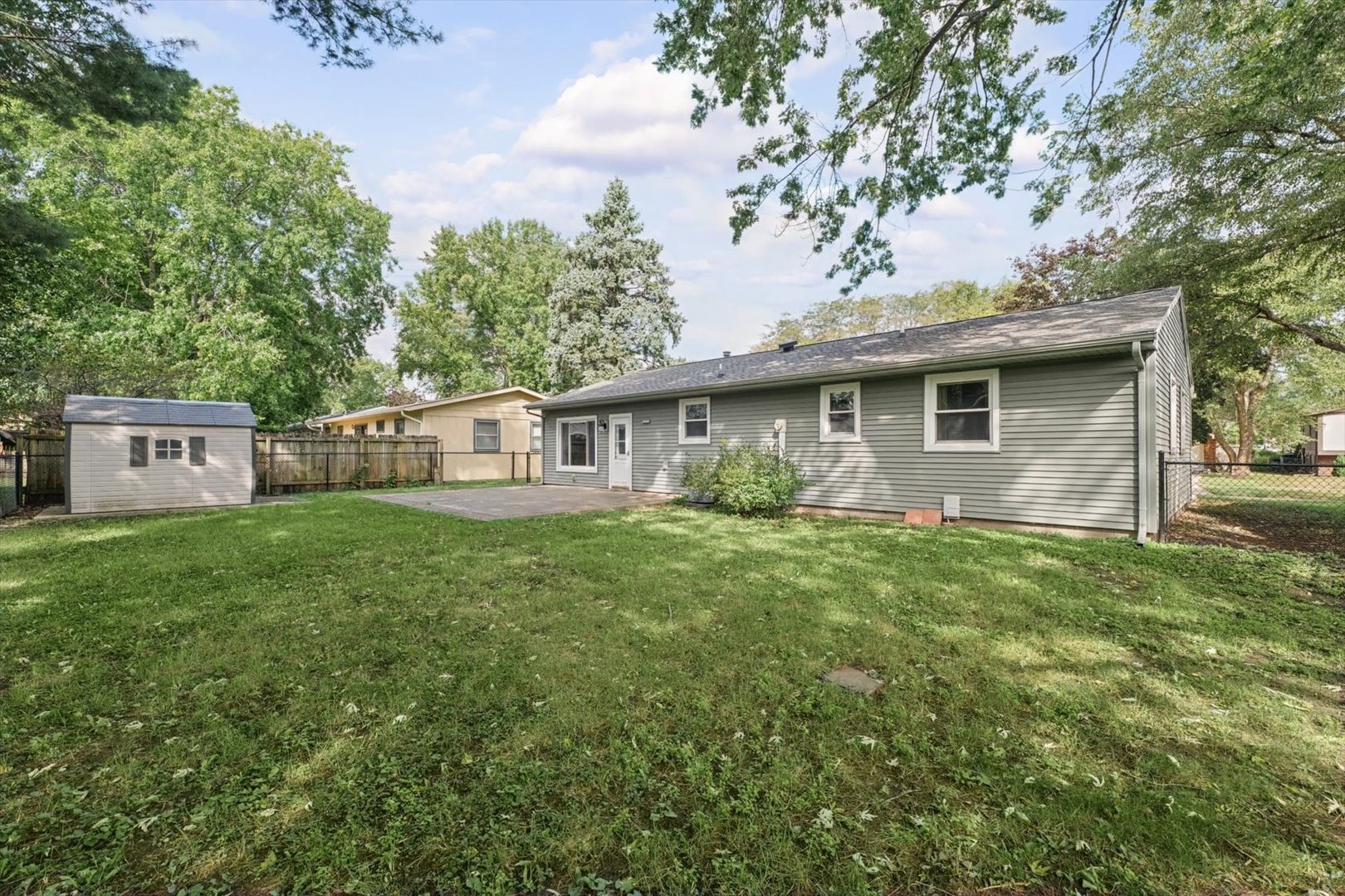 2105 Blackthorn Drive Property Photo 34