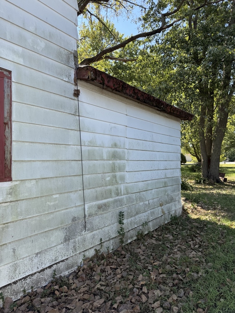 522 N School Street Property Photo 2