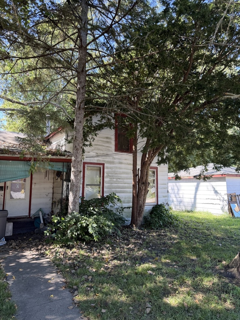 522 N School Street Property Photo 6
