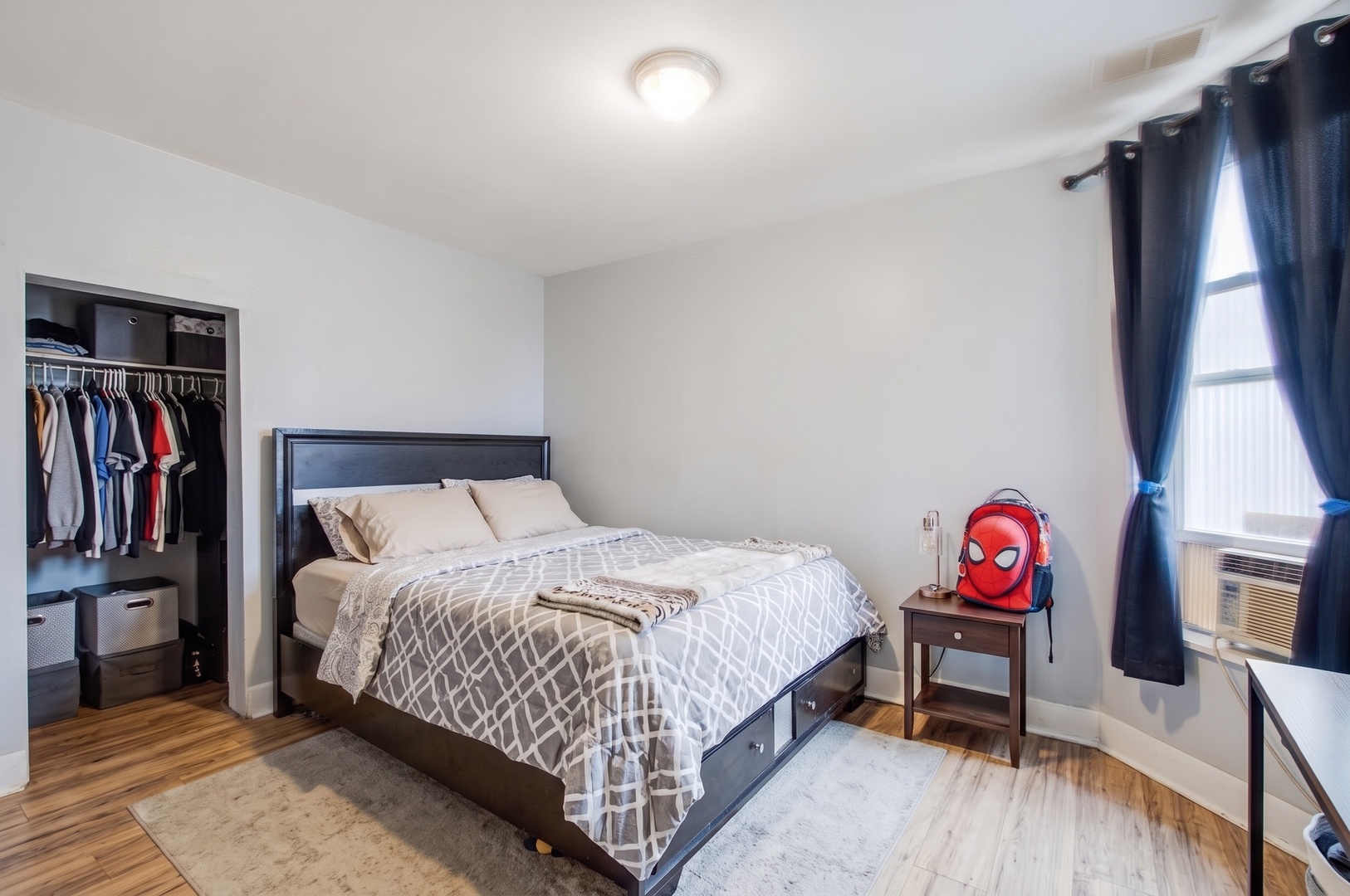 3823 W Lexington Street Property Photo 4