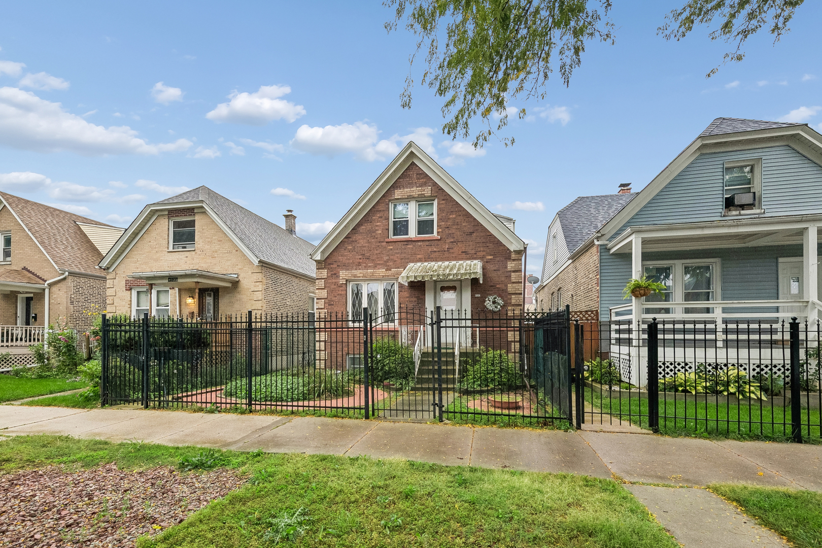4541 W Montana Street Property Photo 1