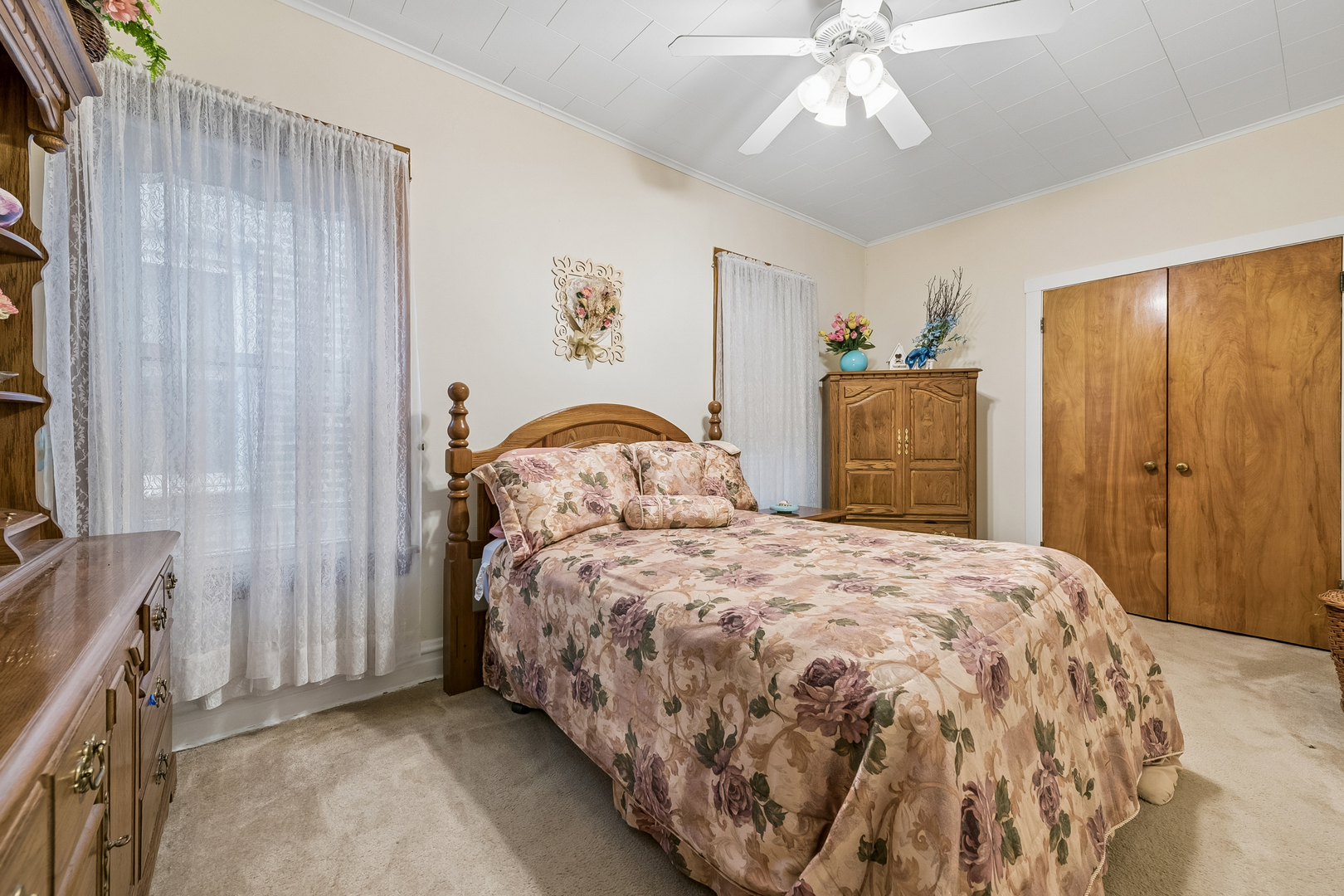 4541 W Montana Street Property Photo 7