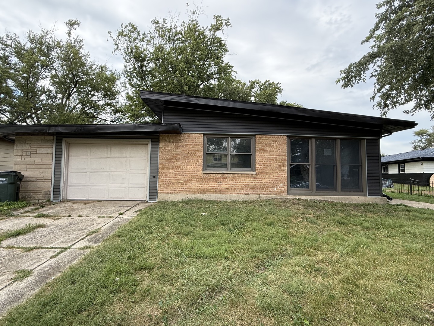 320 Sioux Street