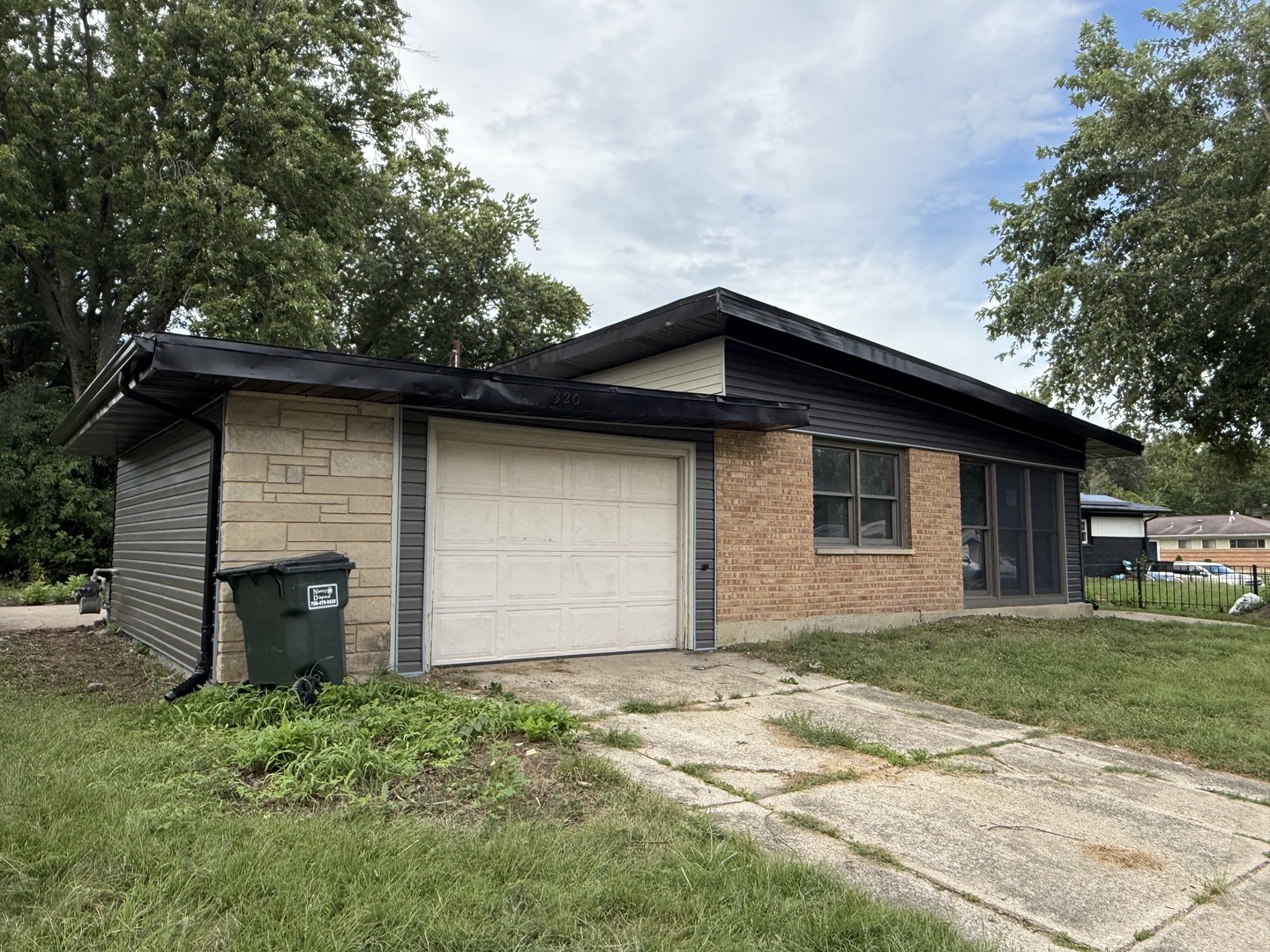320 Sioux Street Property Photo 2