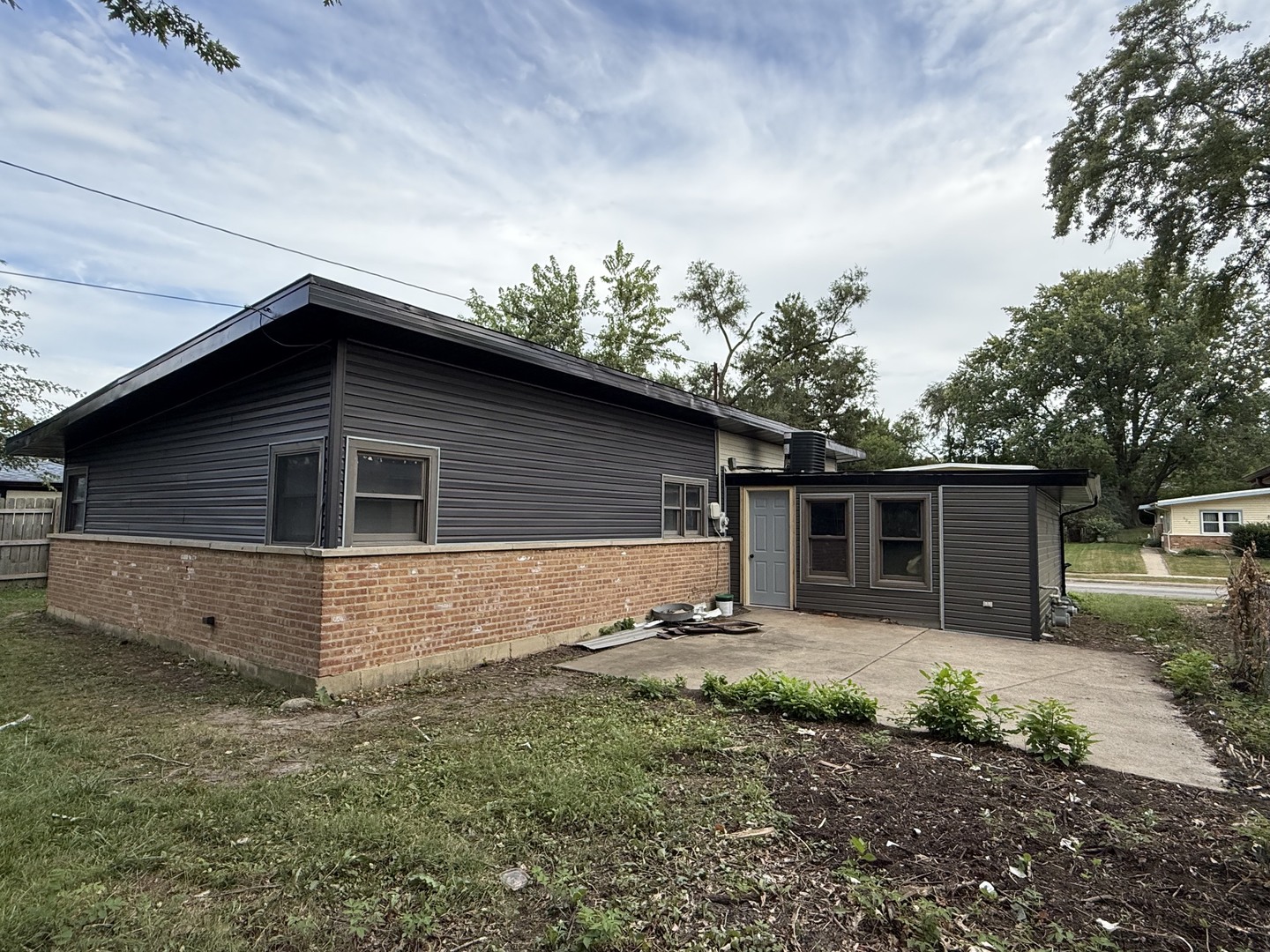 320 Sioux Street Property Photo 5