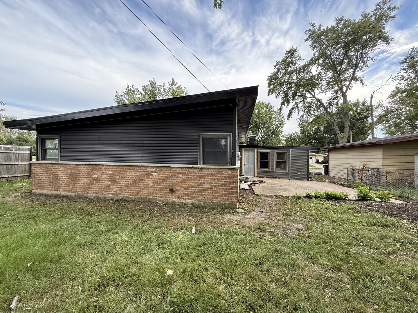 320 Sioux Street Property Photo 6