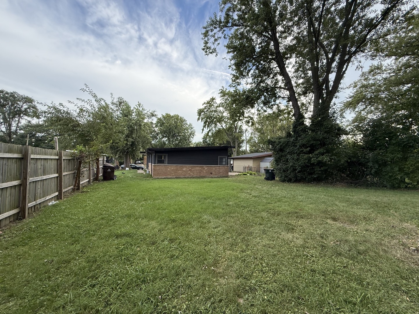 320 Sioux Street Property Photo 8