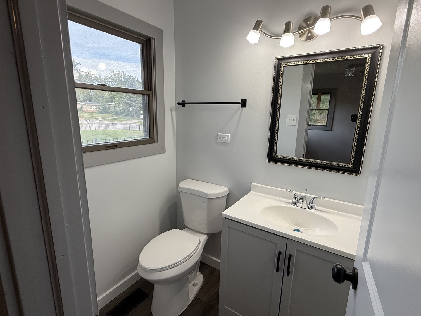 320 Sioux Street Property Photo 16