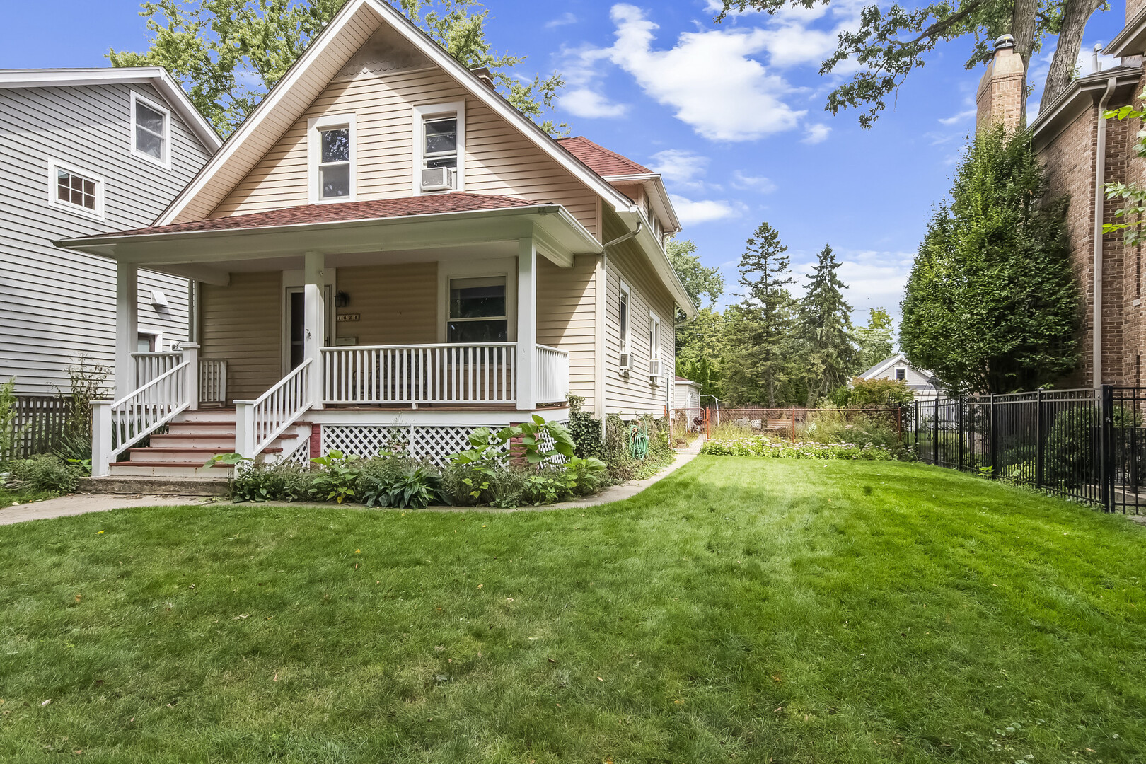 1624 Spencer Avenue Property Photo 1