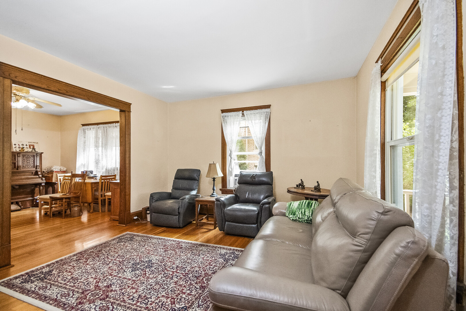 1624 Spencer Avenue Property Photo 4