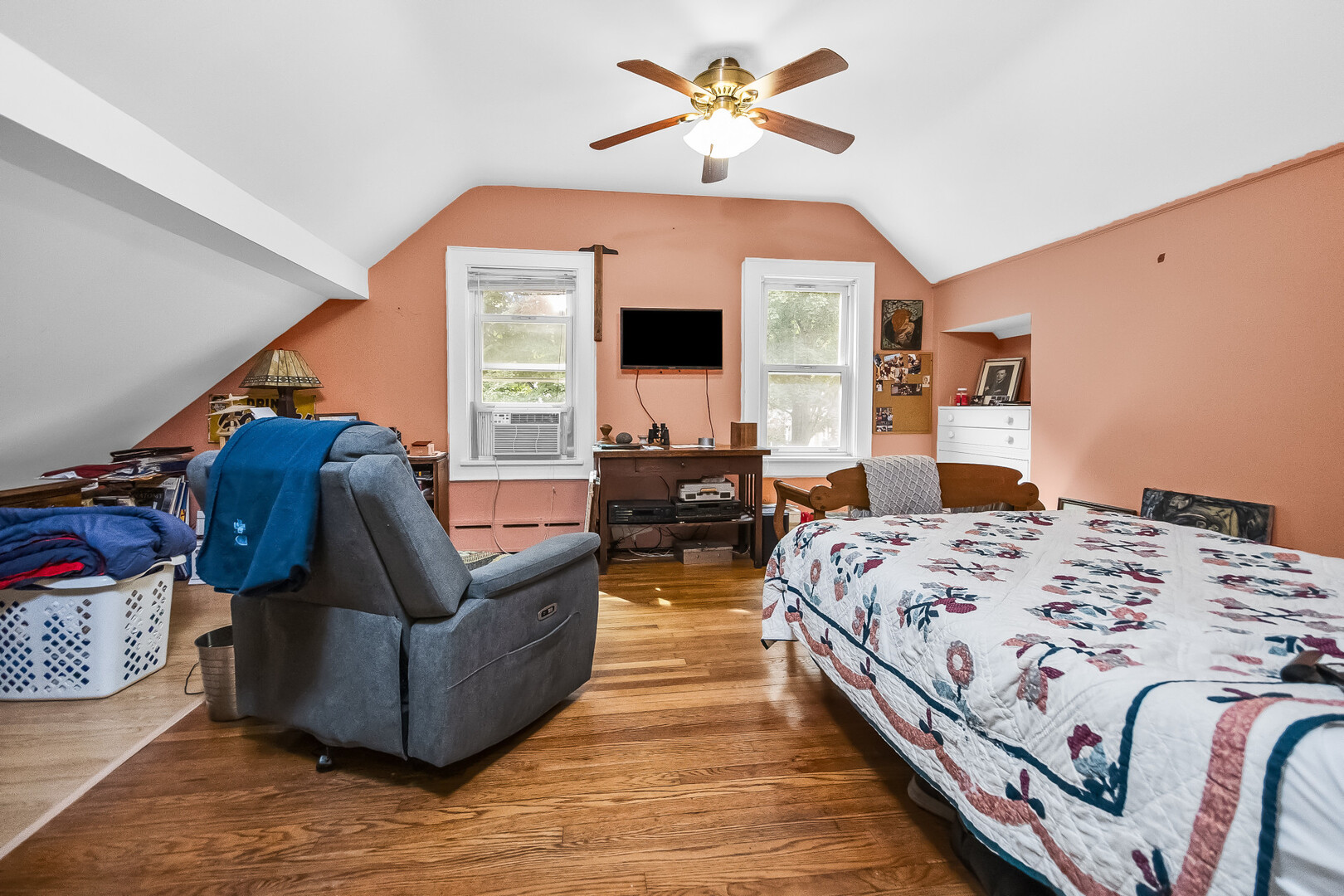 1624 Spencer Avenue Property Photo 10