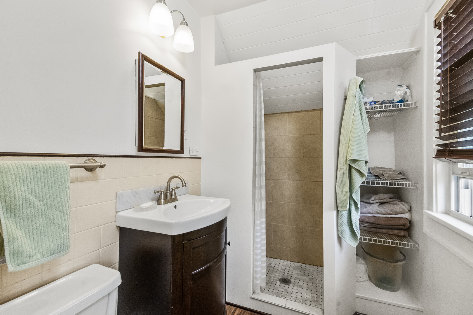 1624 Spencer Avenue Property Photo 13