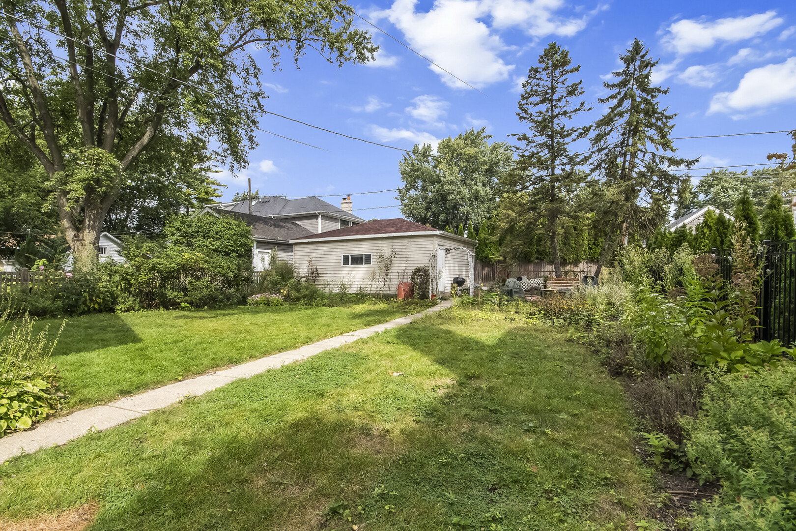 1624 Spencer Avenue Property Photo 15