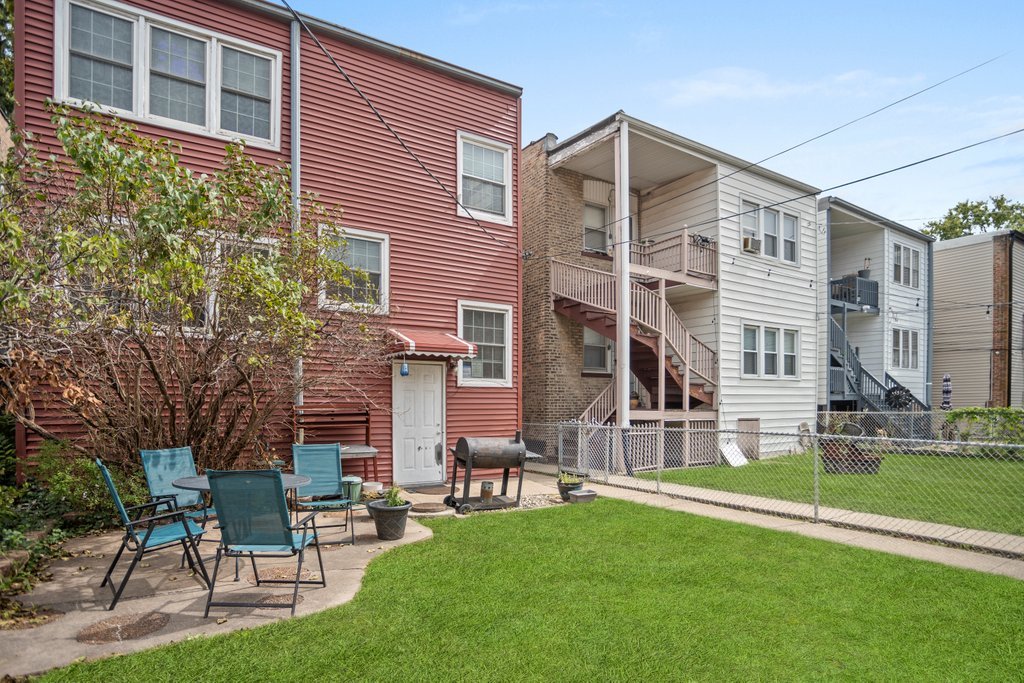 1240 S Maple Avenue Property Photo 33