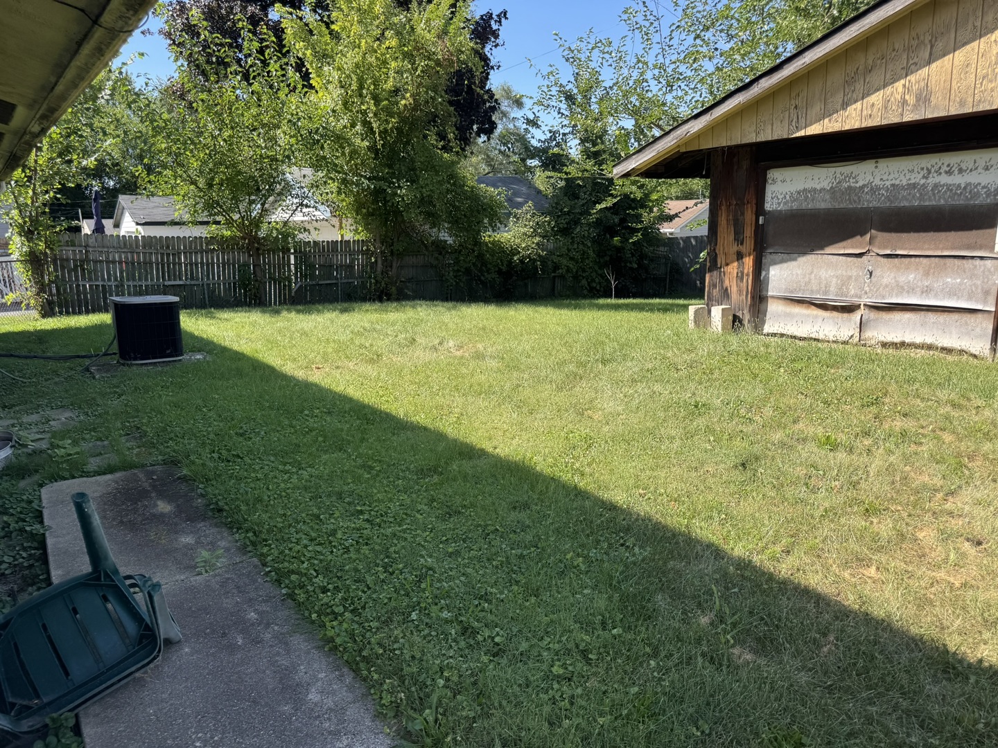 1020 Highland Avenue Property Photo 3