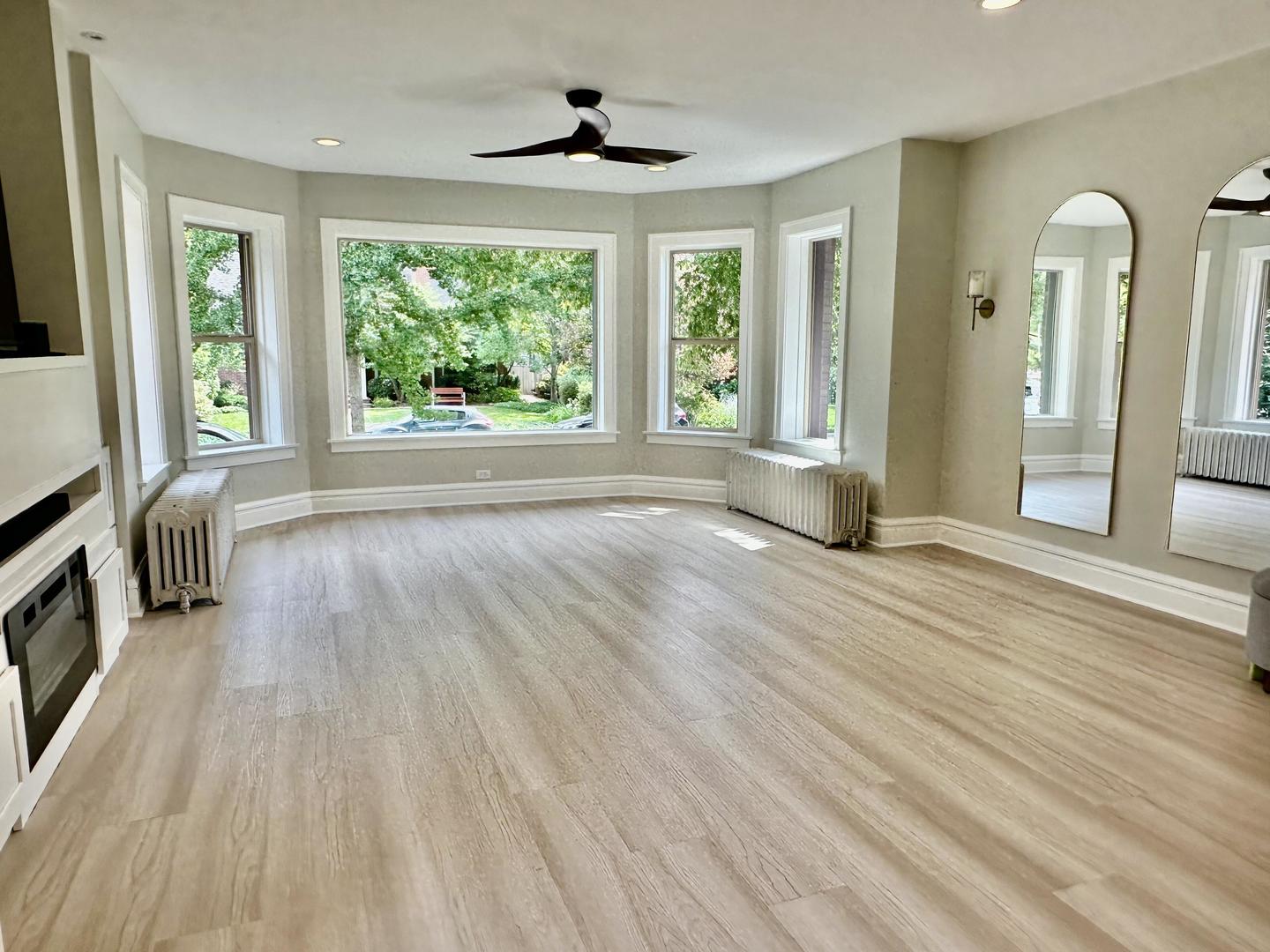 2638 Central Park Avenue Property Photo 3