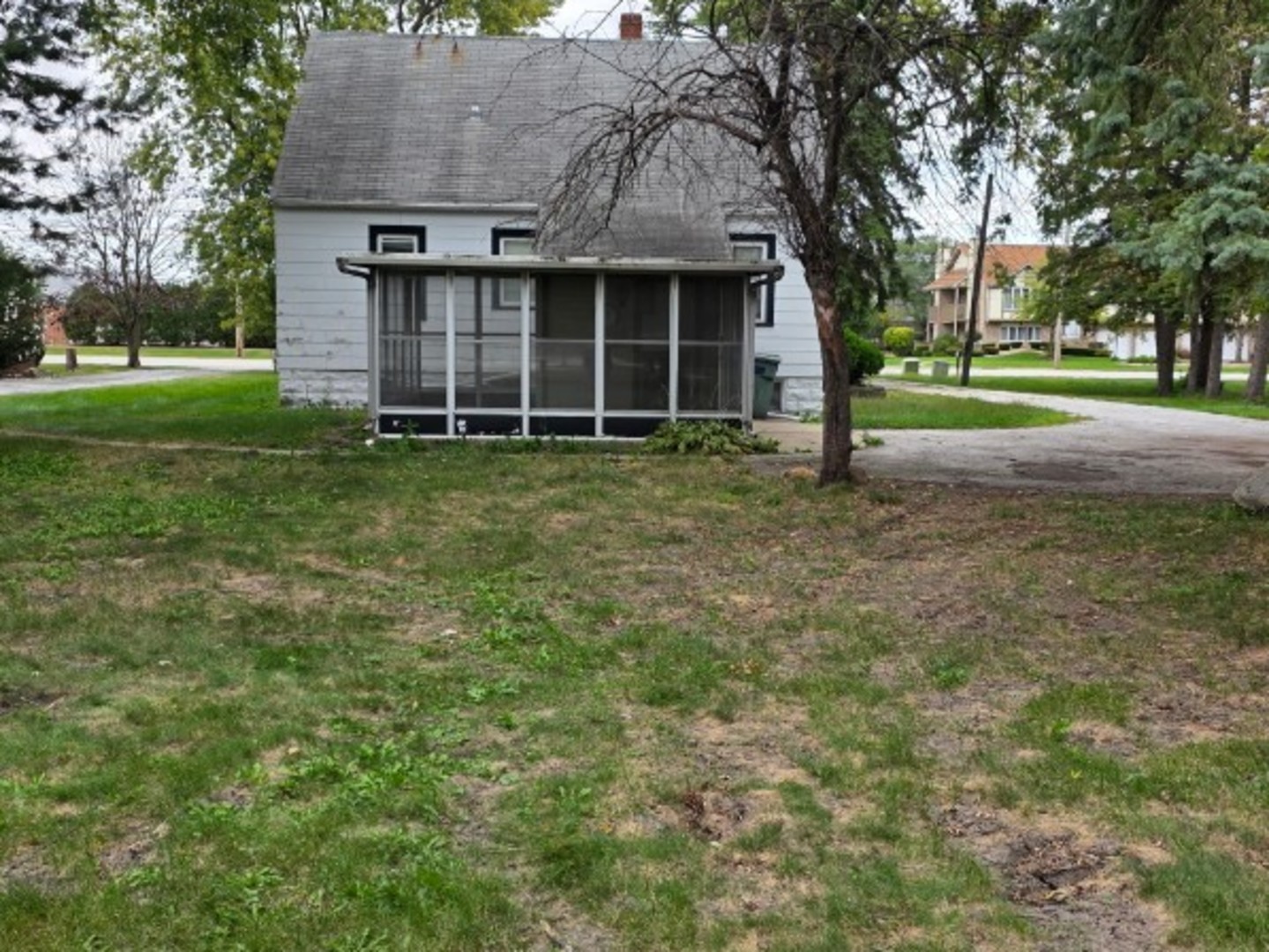 6731 183rd Street Property Photo 8