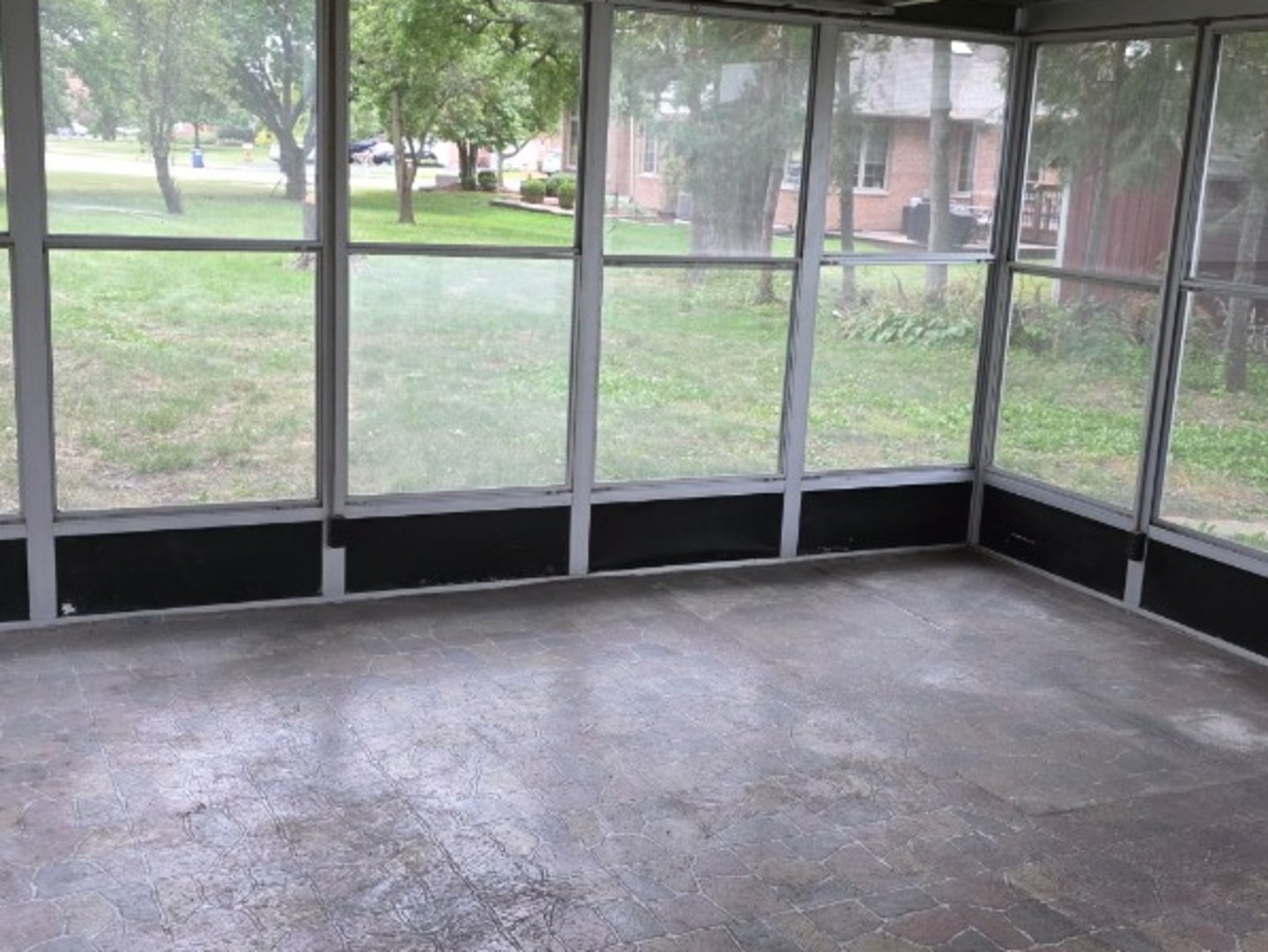 6731 183rd Street Property Photo 9