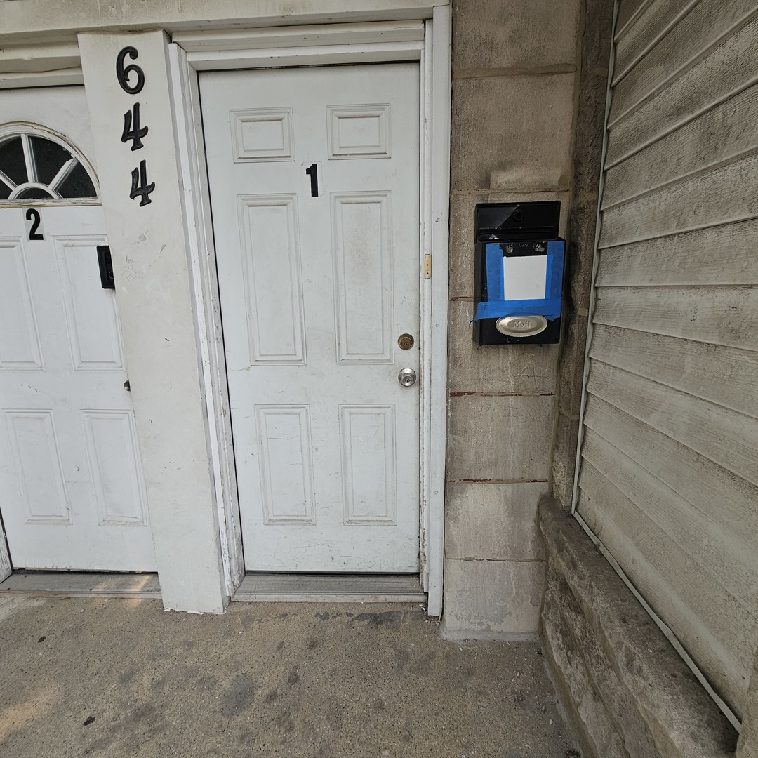 644 N Albany Avenue Property Photo 14