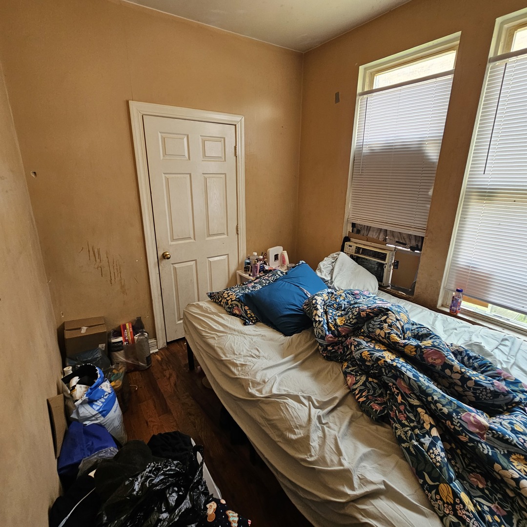 644 N Albany Avenue Property Photo 16