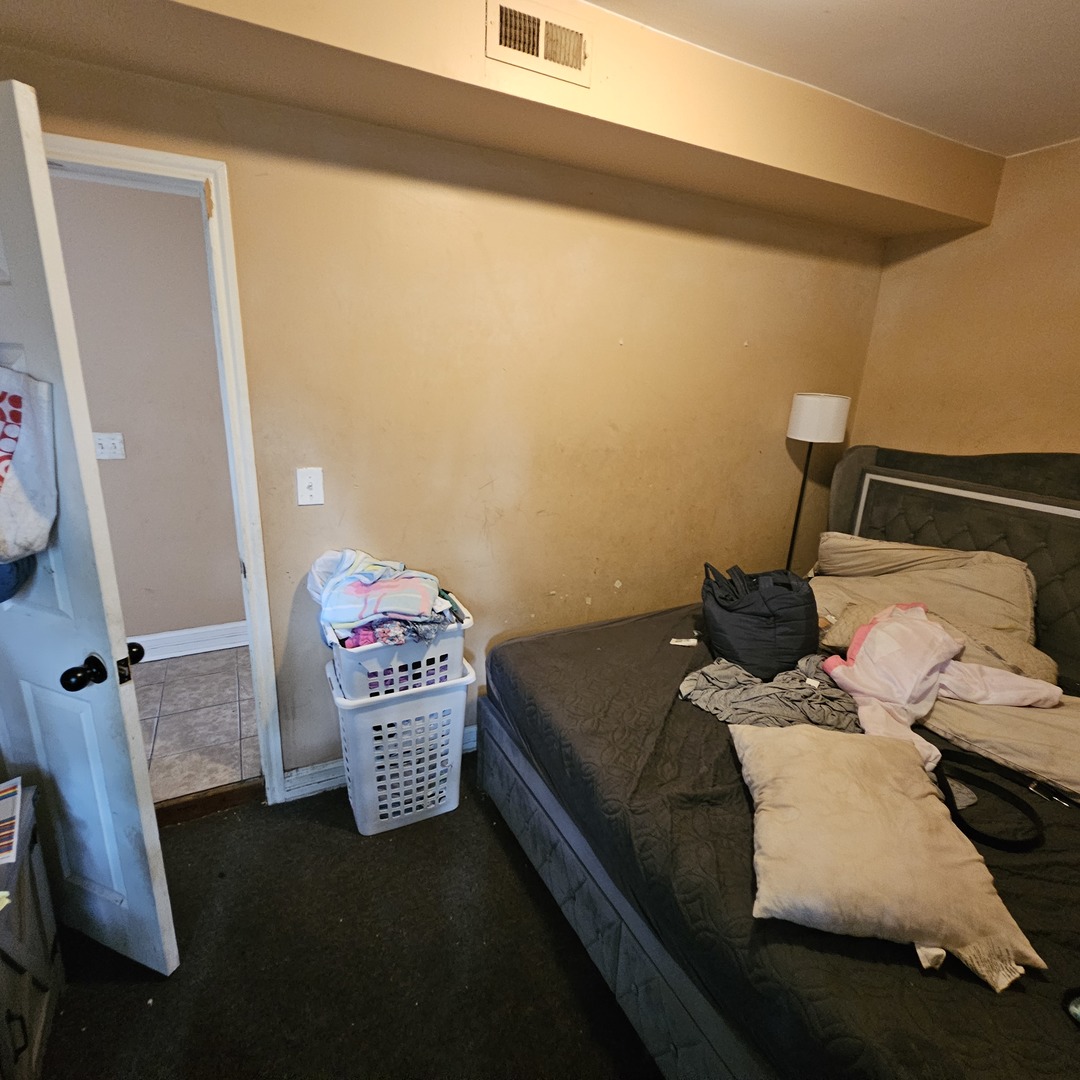 644 N Albany Avenue Property Photo 30