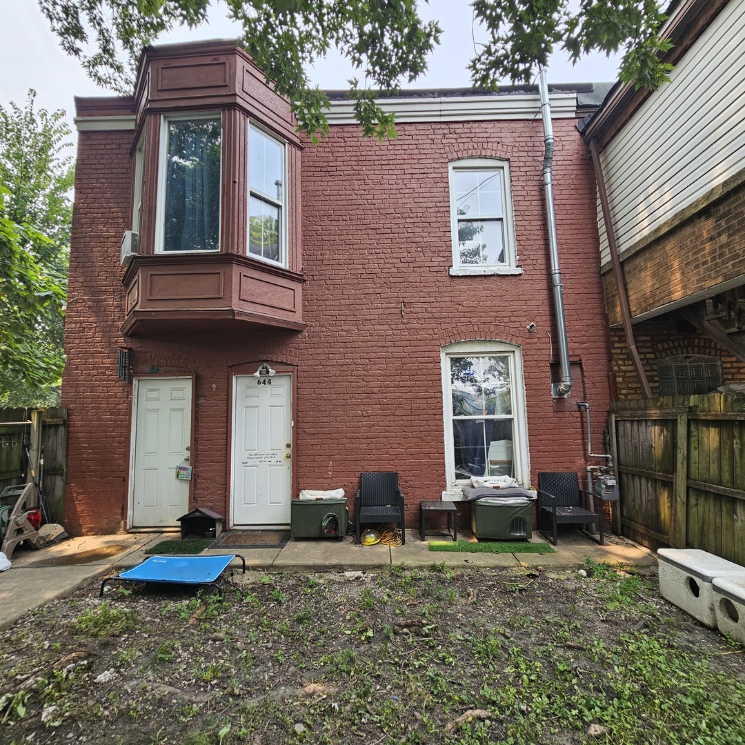 644 N Albany Avenue Property Photo 33