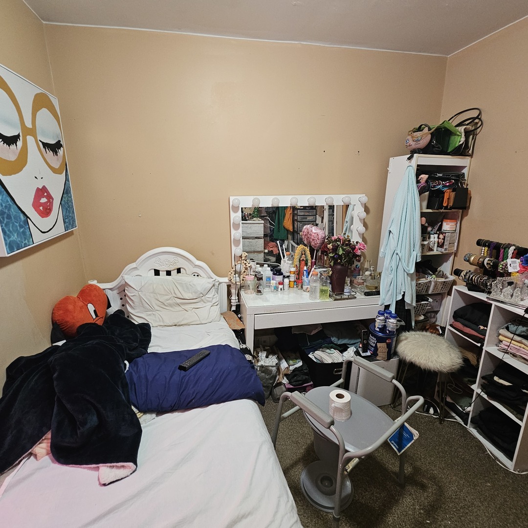 644 N Albany Avenue Property Photo 41