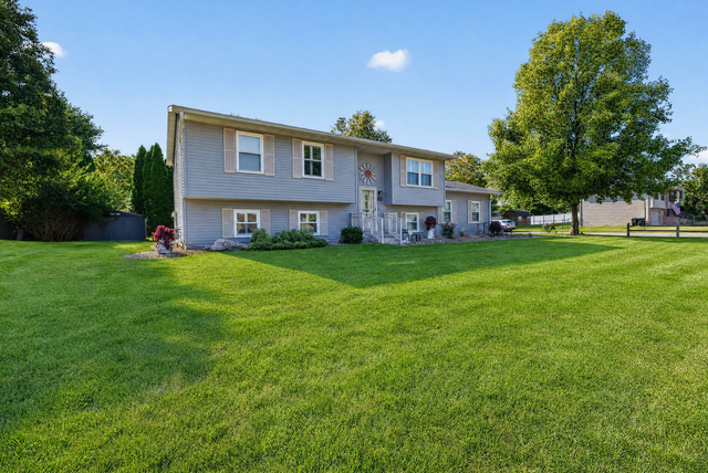 2024 Woodhavens Drive Property Photo 1