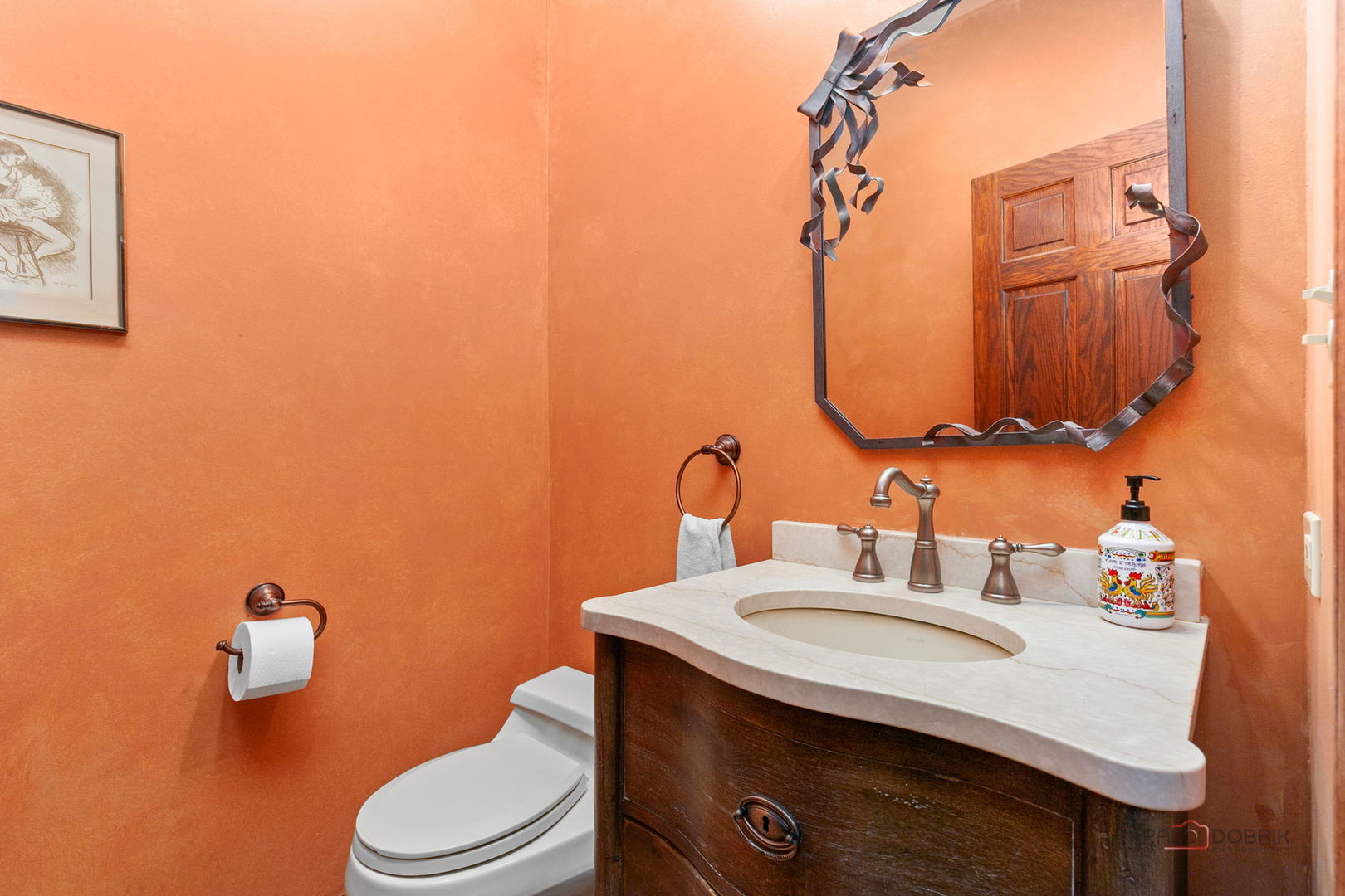 1130 New Trier Court Property Photo 19