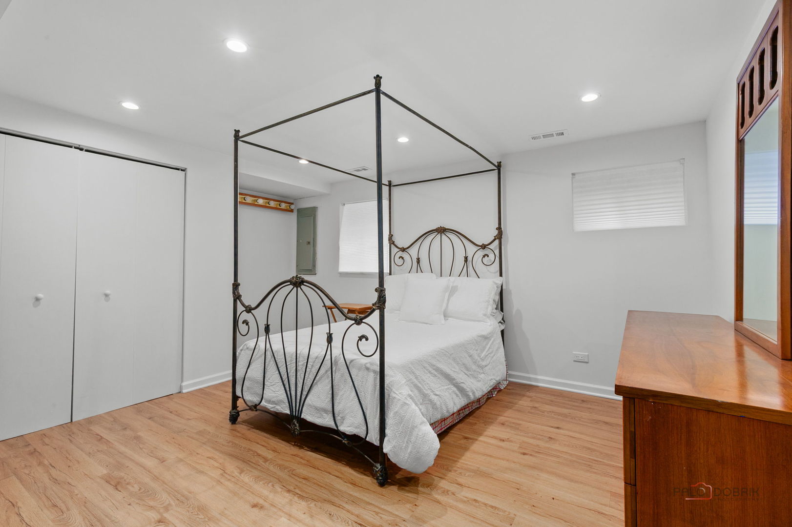 1130 New Trier Court Property Photo 37