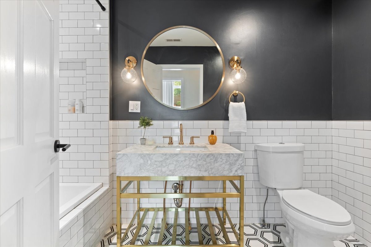 12759390 Property Photo 22