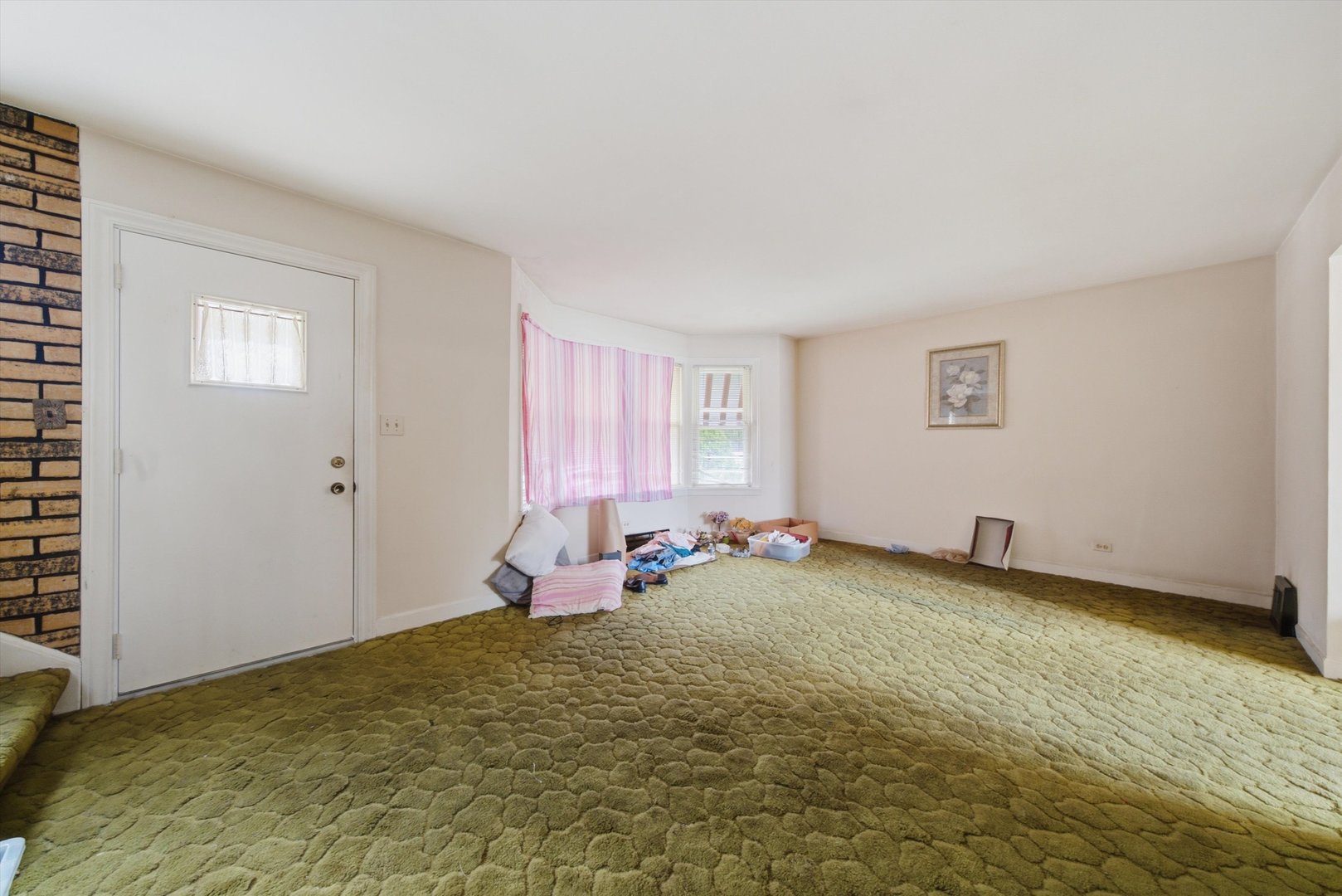 334 Pulaski Road Property Photo 6