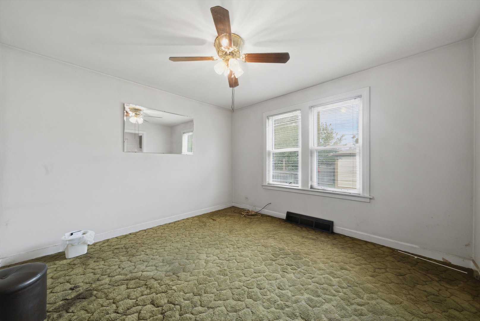 334 Pulaski Road Property Photo 9