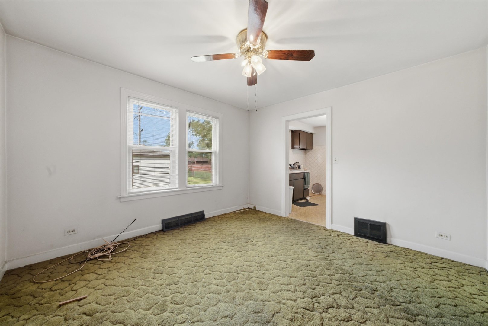 334 Pulaski Road Property Photo 10