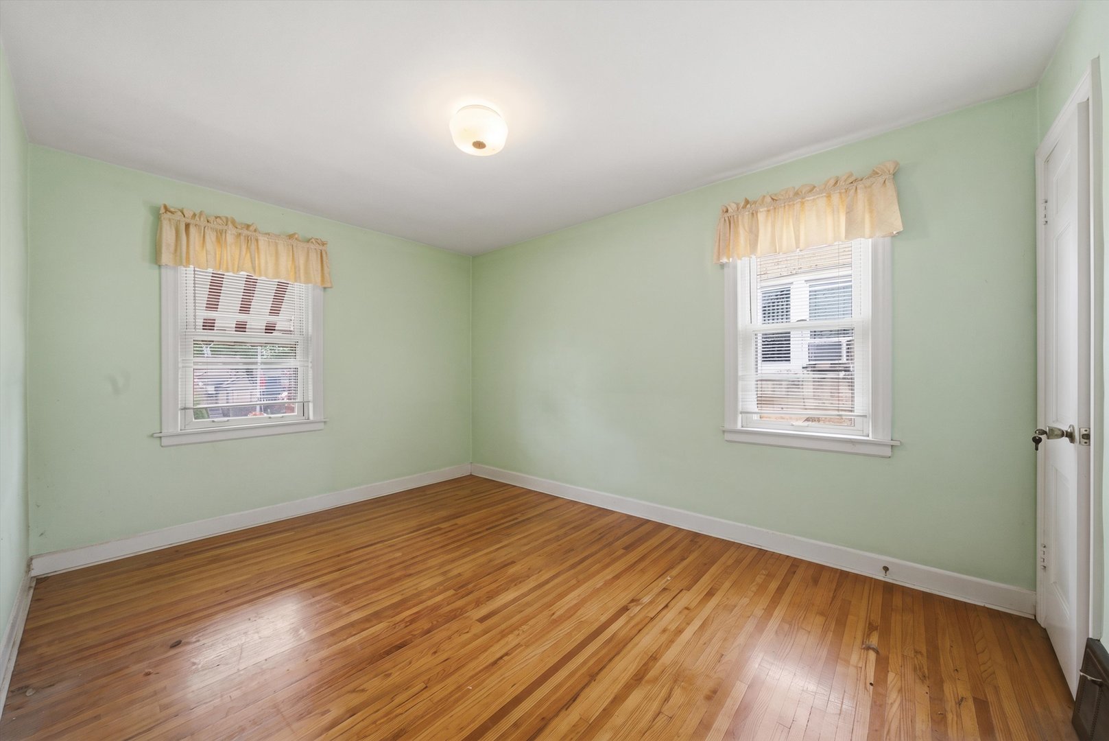 334 Pulaski Road Property Photo 18