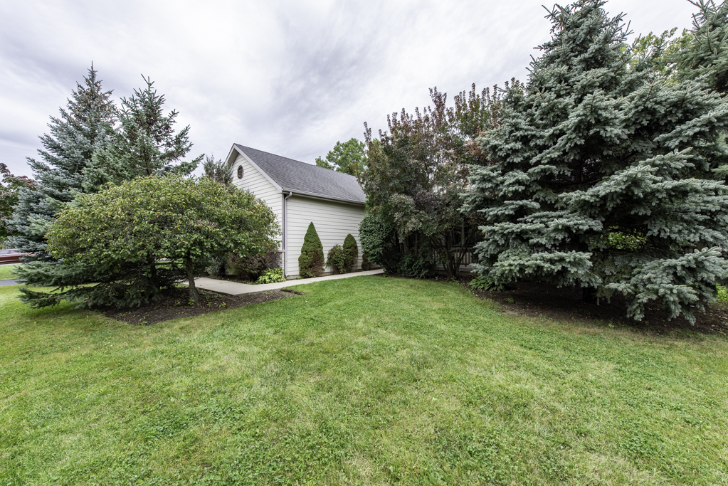 3748 Creekside Court Property Photo 2