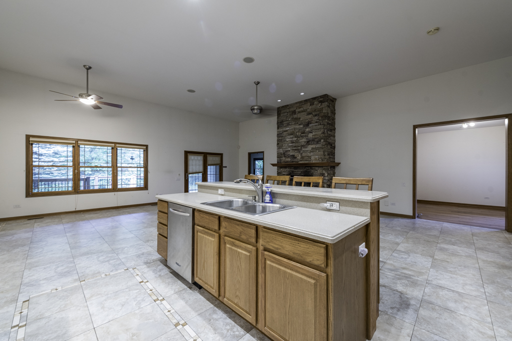 3748 Creekside Court Property Photo 10
