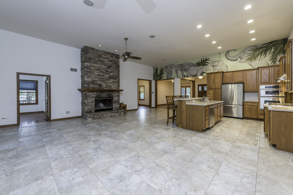 3748 Creekside Court Property Photo 15